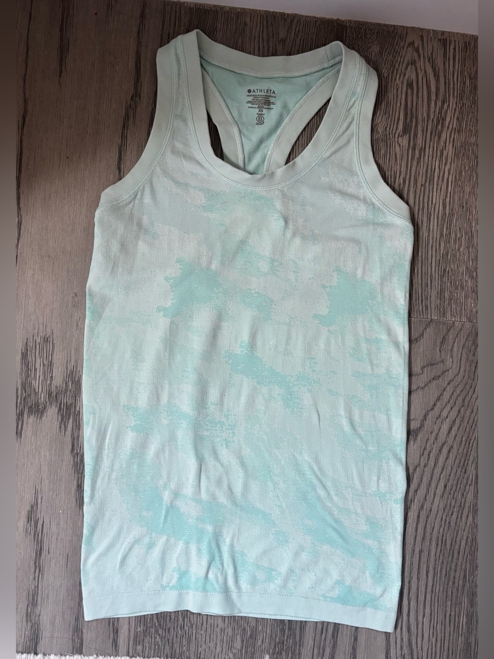 Athleta Momentum Tank Mint Green Athletic Racerback Top Size XS